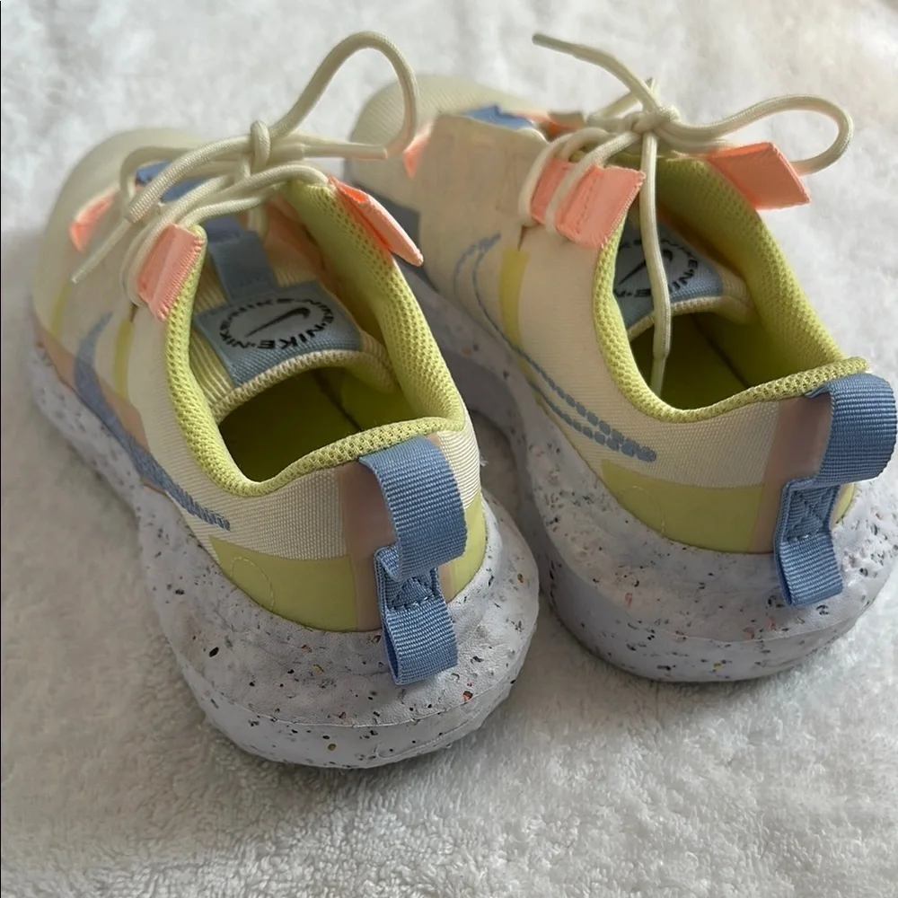 Nike Women's Pastel Yellow & Coral Athletic Sneakers